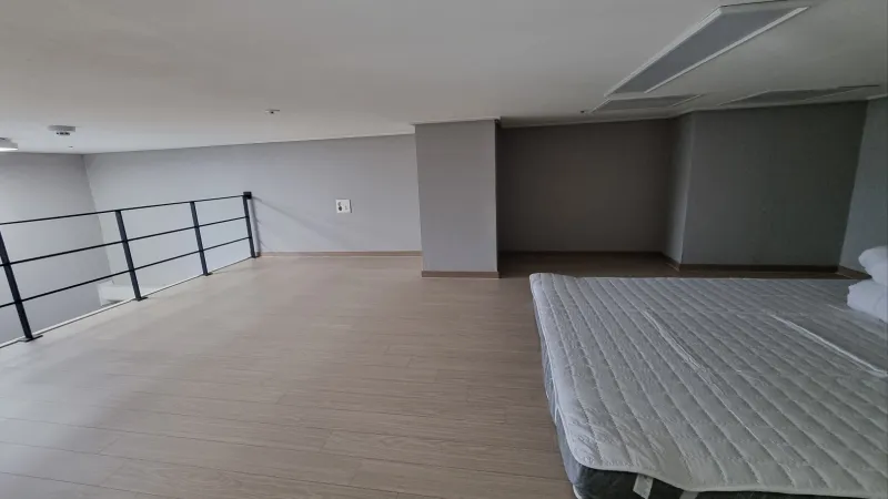 [Donghae] Ocean View Duplex Separate Room 304, East Sea View Beyond the Window 9
