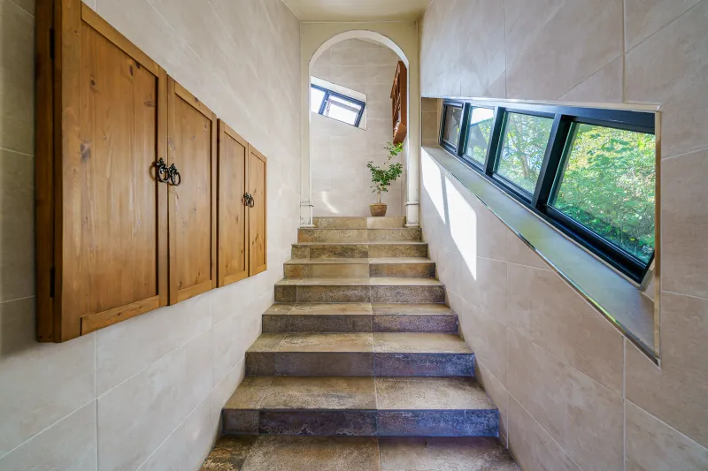 [Gangneung][Gangneung, Gangwon-do] A 55-pyeong duplex house with a European feel in the forest. 55