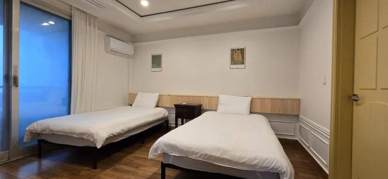 [Saekdal-dong, Seogwipo] 25 Pyeong 2 Rooms + 2 Bathrooms + 4 Beds Middle Door B101 2