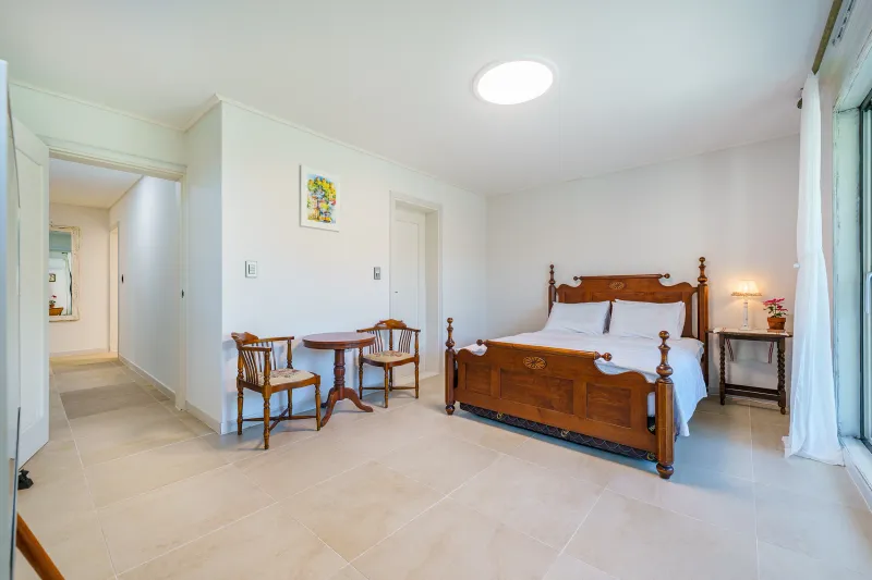 [Gangneung][Gangneung, Gangwon-do] A 55-pyeong duplex house with a European feel in the forest. 3