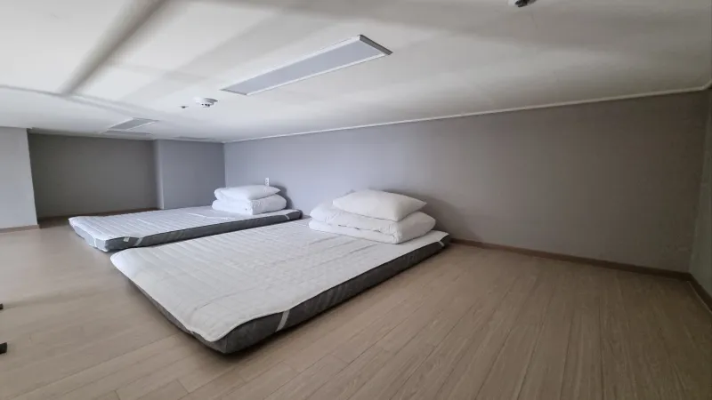 [Donghae] Ocean View Duplex Separate Room 304, East Sea View Beyond the Window 16