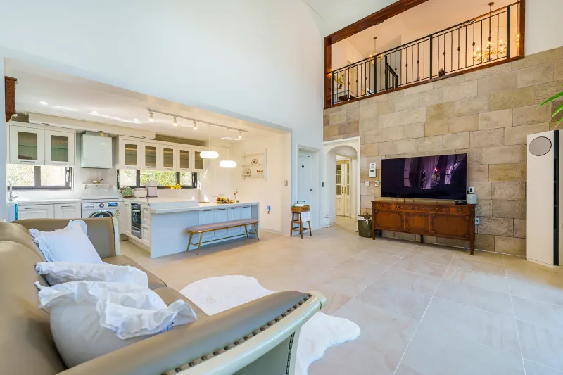 [Gangneung][Gangneung, Gangwon-do] A 55-pyeong duplex house with a European feel in the forest. 25