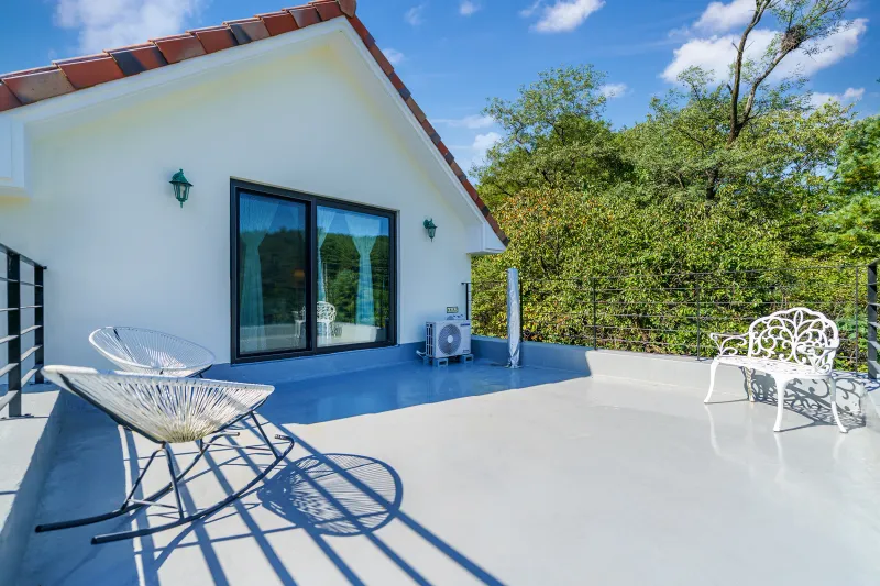 [Gangneung][Gangneung, Gangwon-do] A 55-pyeong duplex house with a European feel in the forest. 16