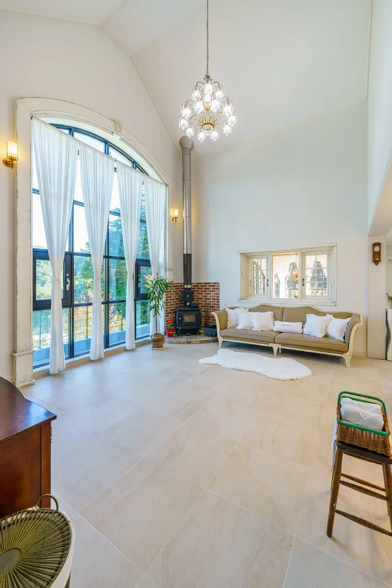 [Gangneung][Gangneung, Gangwon-do] A 55-pyeong duplex house with a European feel in the forest. 44