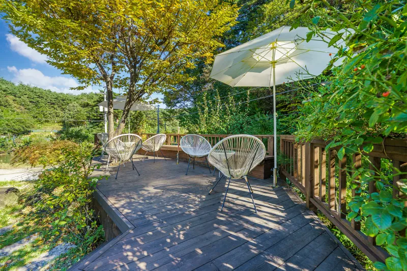 [Gangneung][Gangneung, Gangwon-do] A 55-pyeong duplex house with a European feel in the forest. 70