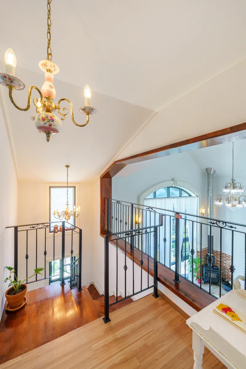 [Gangneung][Gangneung, Gangwon-do] A 55-pyeong duplex house with a European feel in the forest. 54