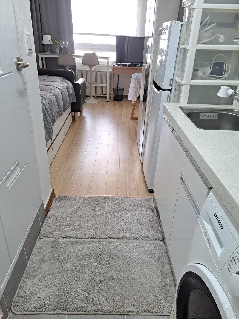 [Mapo, Seoul] Officetel with convenient transportation 2