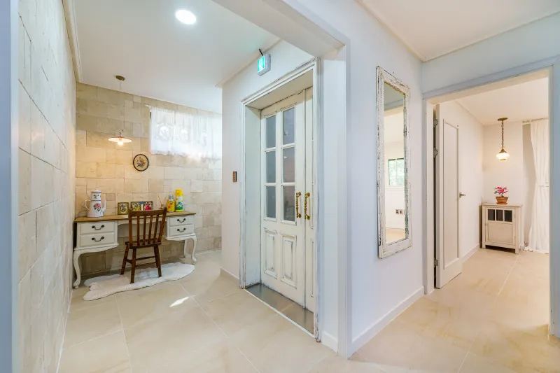 [Gangneung][Gangneung, Gangwon-do] A 55-pyeong duplex house with a European feel in the forest. 47