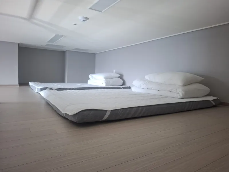 [Donghae] Ocean View Duplex Separate Room 304, East Sea View Beyond the Window 17