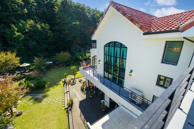 [Gangneung][Gangneung, Gangwon-do] A 55-pyeong duplex house with a European feel in the forest. 15