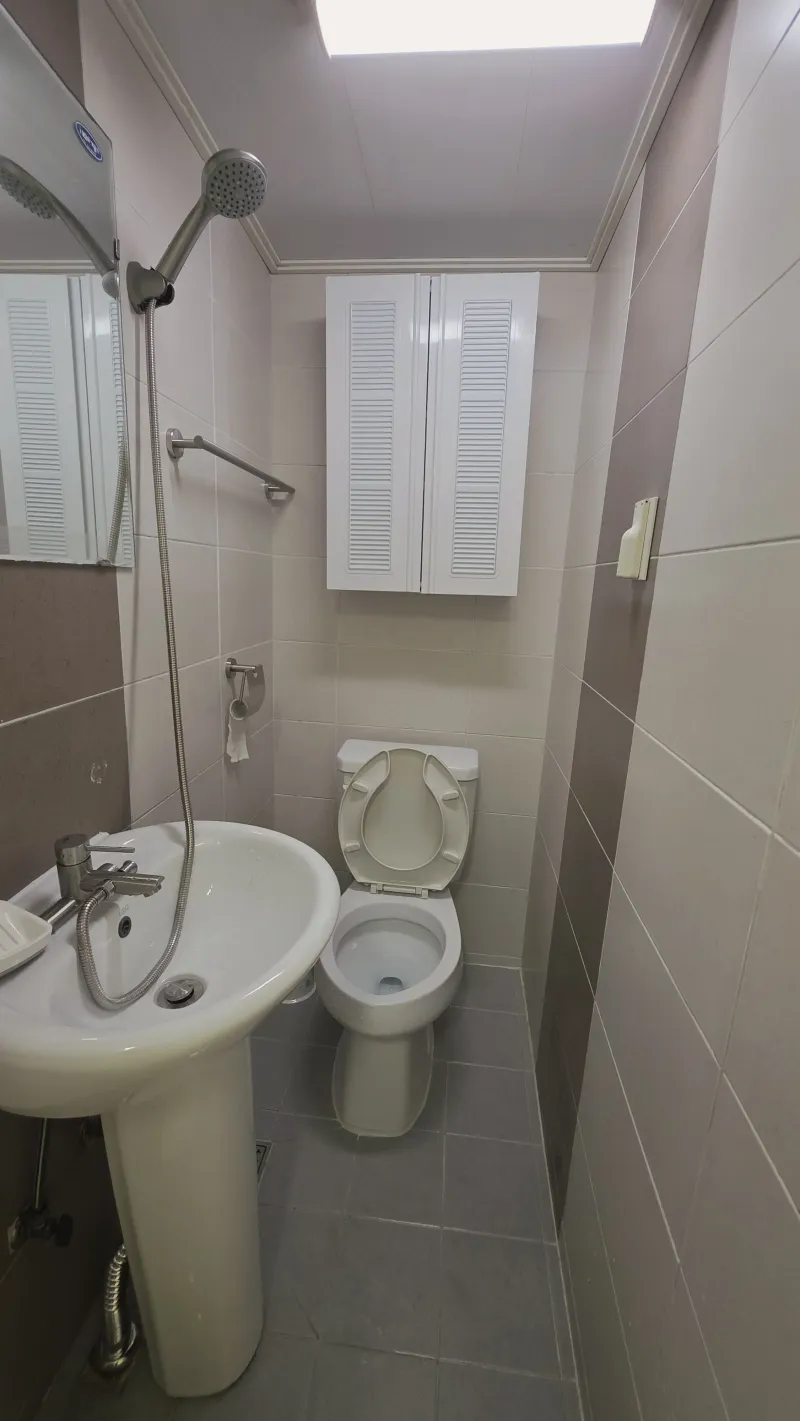 [Mapo, Seoul] 3 minutes from Sinchon and Ewha Womans University - near Hongik University 5