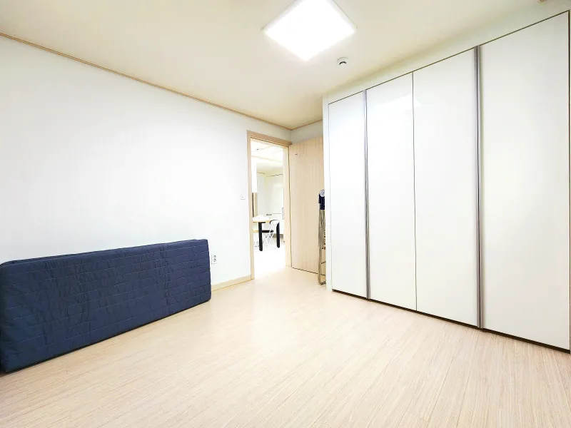 [Songpa, Seoul] Fully Furnished Two-Room Apartment with Park View, 3-Minute Walk from Munjeong Station 4