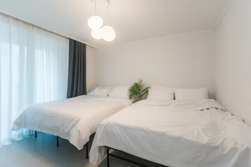[Seodaemun, Seoul] 3-bedroom, 4 queen beds, 6 minutes from Hongik University Station and 2 minutes from Yonsei University Station 2