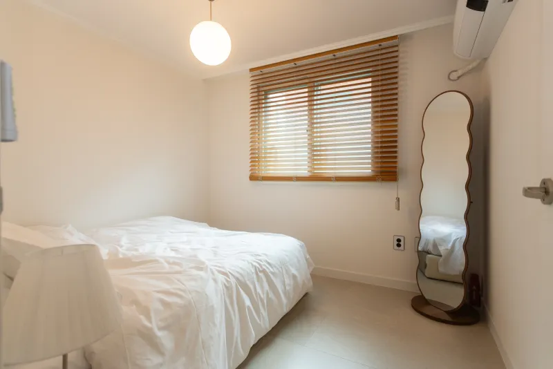 [Seodaemun, Seoul] 3-bedroom, 4 queen beds, 6 minutes from Hongik University Station and 2 minutes from Yonsei University Station 8