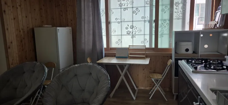 [Donghae] Sunshine-filled apartment 5