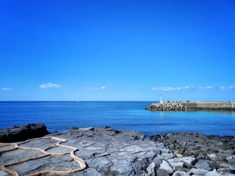 [Aewol, Jeju] Gueom-ri Beach Road, Jeju Stone Wall Emotional House, Pretty Garden Yard, Olle Trail 22