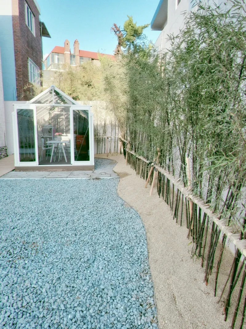 [Yeongdo, Busan] A picturesque gallery house with bamboo and a greenhouse 24