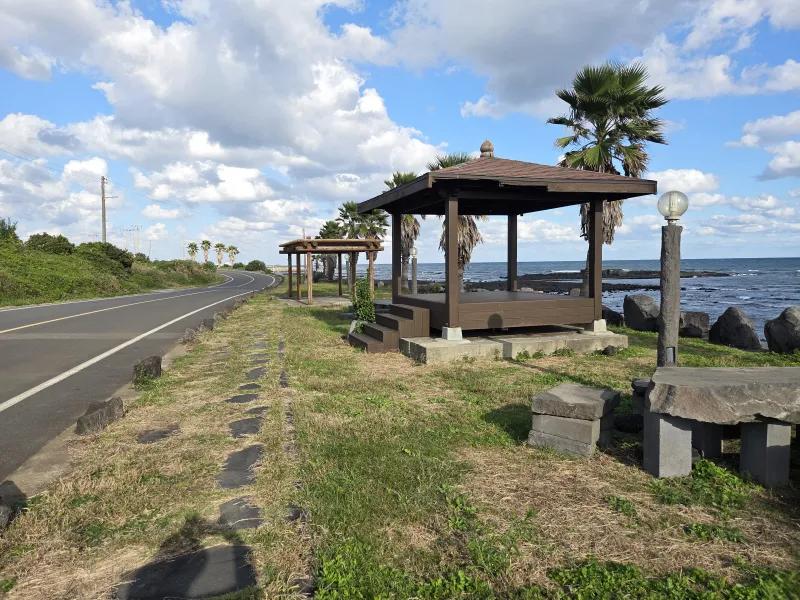 [Pyoseon, Seogwipo] Samseokjip, Sogeummak & Haebi Beach 5 minutes away, convenient transportation, comfortable and safe 25
