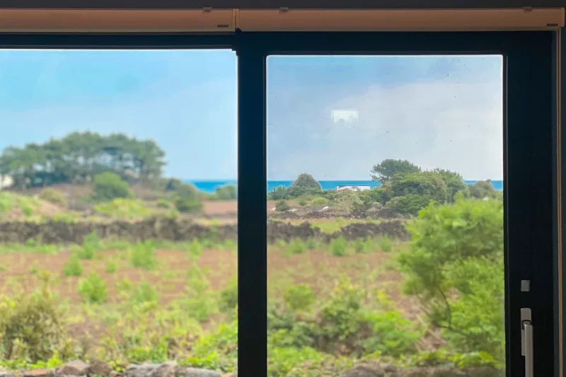 [Gujwa, Jeju] Jeju accommodations with a beautiful coastal road view 15