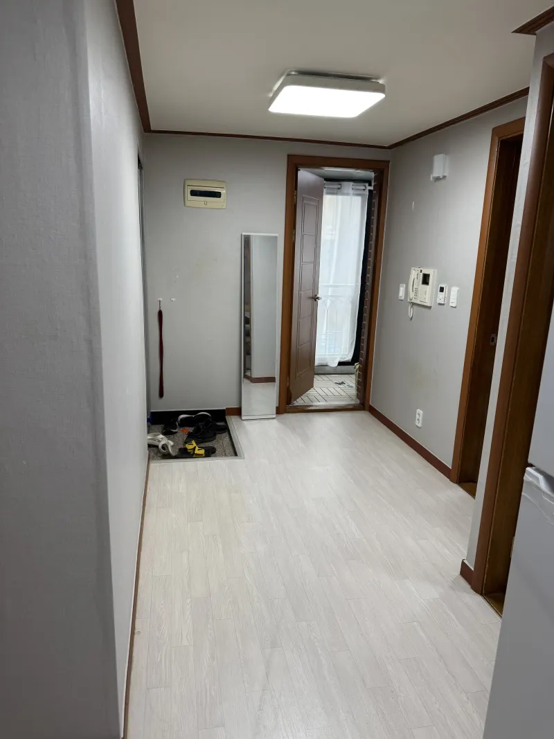 [Seodaemun, Seoul] A house in the prime location, just a 1-minute walk from Hongik University Station 12