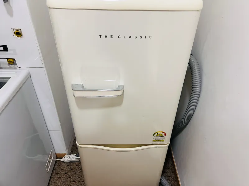 [Mapo, Seoul] One-room officetel right in front of Hongik University Station 13