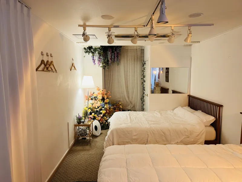 [Mapo, Seoul] One-room officetel right in front of Hongik University Station 6