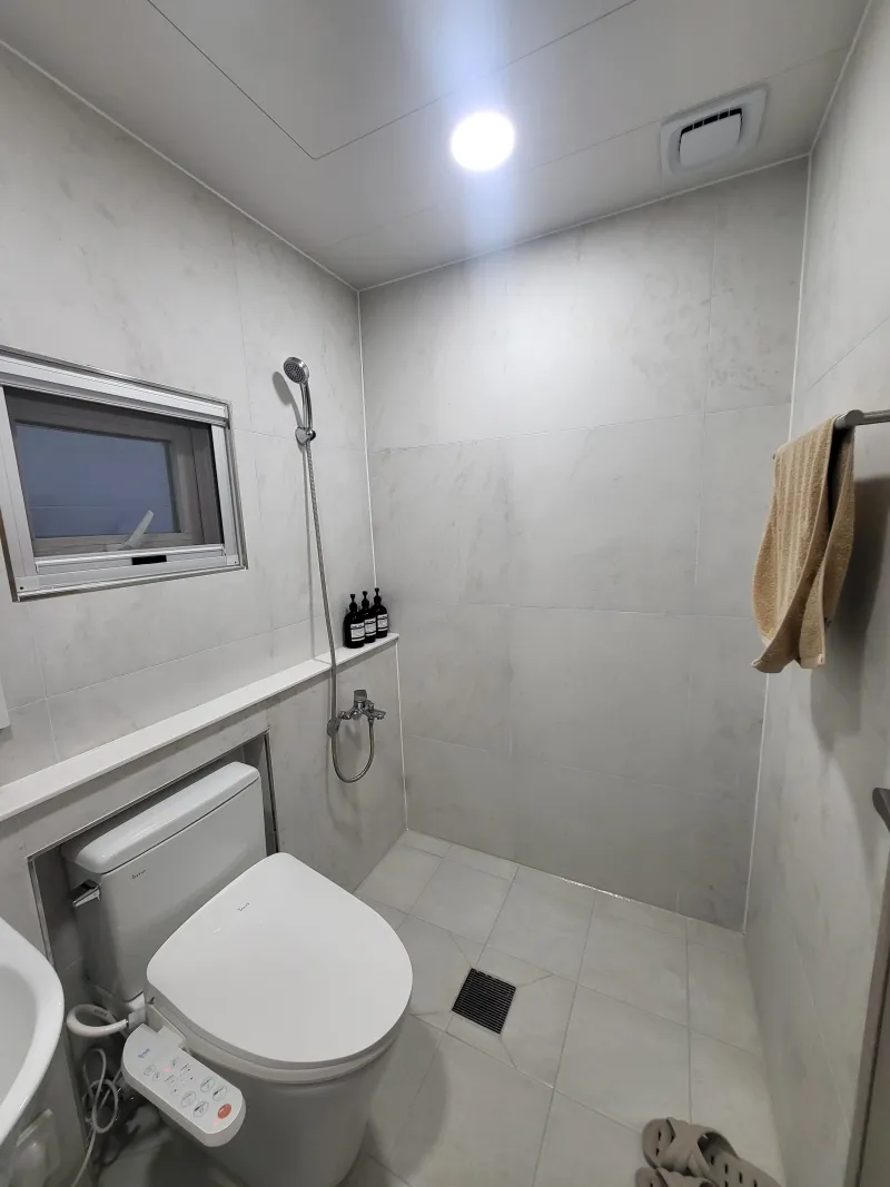 [Yeongdo, Busan] A picturesque gallery house with bamboo and a greenhouse 17