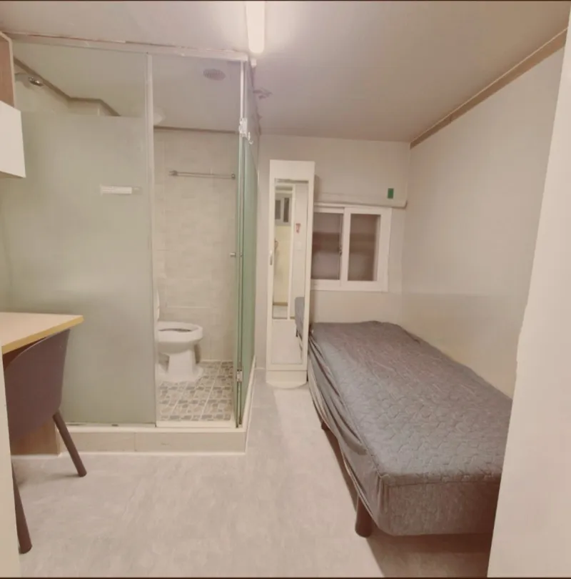 [Gwangjin, Seoul] A cozy room with a private bathroom near Gunja Station 6