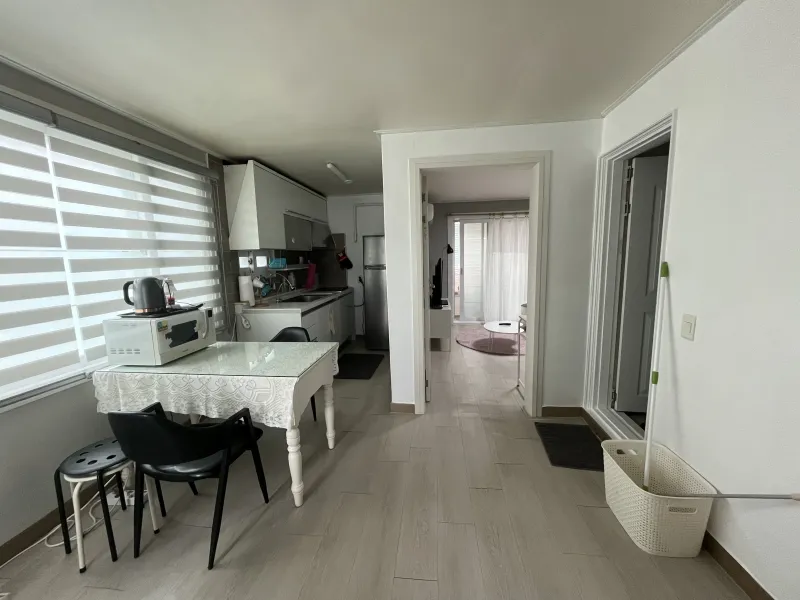 [Gyeongsan] Room 2 15 minutes on foot from Gyeongsan Station, 10 minutes from Jungsanji, 10 minutes from Saweol Station on Line 2 12