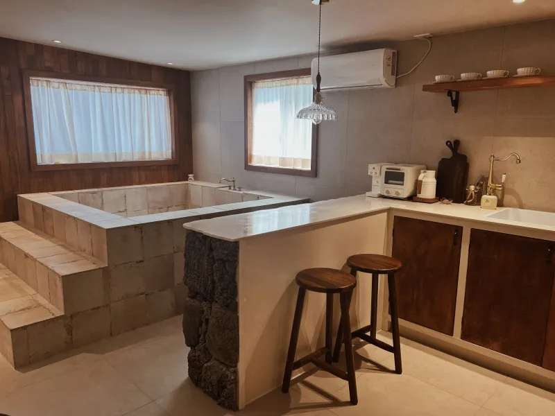 [Seongsan, Seogwipo] Stone Wall Emotional Two-Room Independent House + Indoor Jacuzzi 22