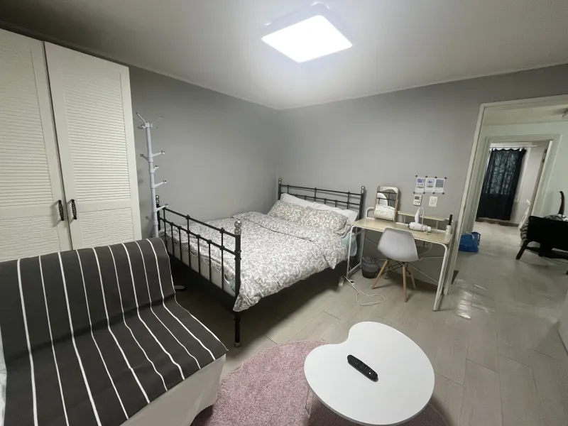 [Gyeongsan] Room 2 15 minutes on foot from Gyeongsan Station, 10 minutes from Jungsanji, 10 minutes from Saweol Station on Line 2 3