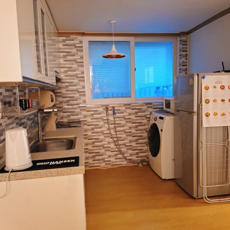 [Gwanak, Seoul] Seoul National University Naksungdae Station Three-Room Apartment 27
