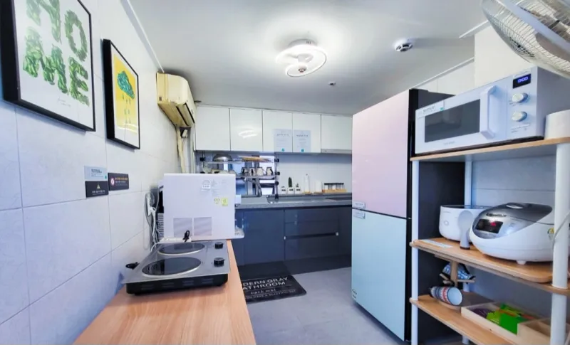 [Gwangjin, Seoul] A cozy room with a private bathroom near Gunja Station 19