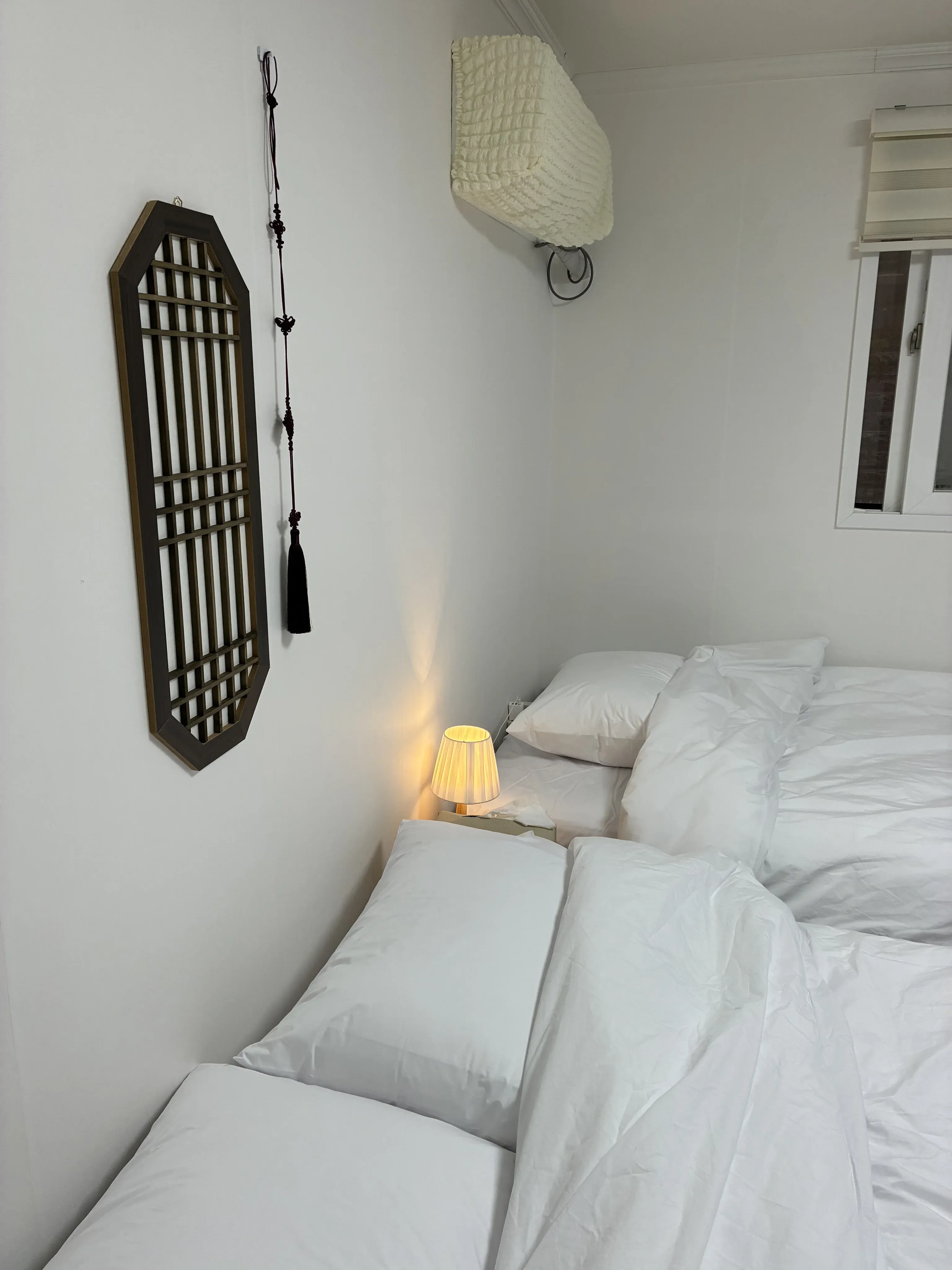 Seokchon-dong Two-Bedroom House near Station