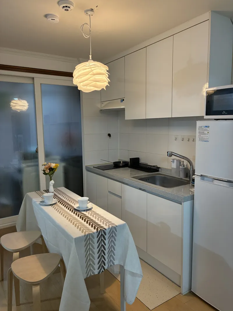[Songpa, Seoul] 2-room apartment, 5 minutes walk from Seokchon Gobun Station in Seokchon-dong 8
