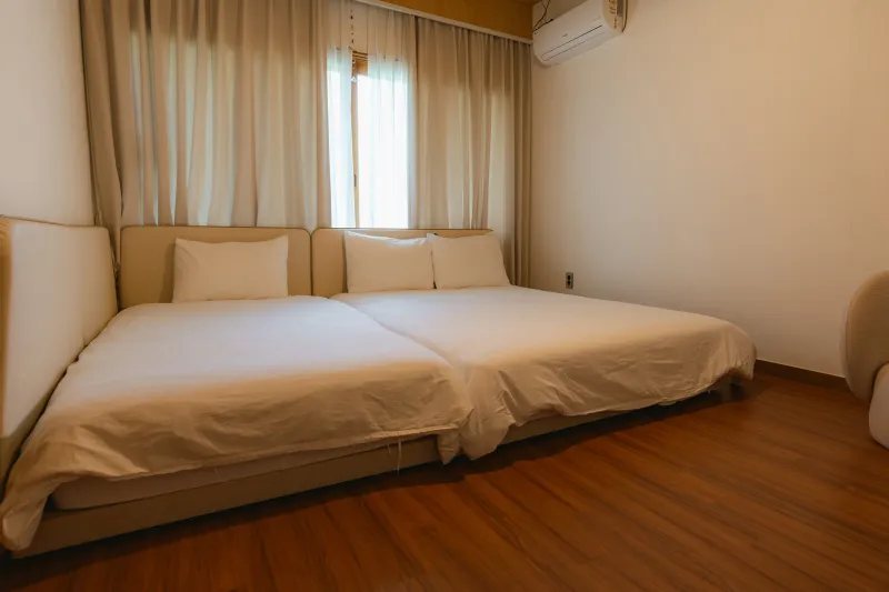 [Aewol, Jeju] Grandmother's Western-style house with a small forest and outdoor bathtub in the village 5
