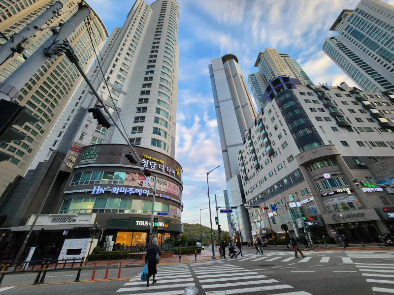 [Haeundae, Busan] Marine City Ocean View Large Studio with Double-Sided Windows 17