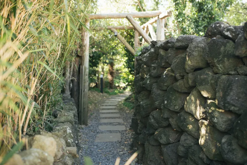 [Aewol, Jeju] Grandmother's Western-style house with a small forest and outdoor bathtub in the village 43
