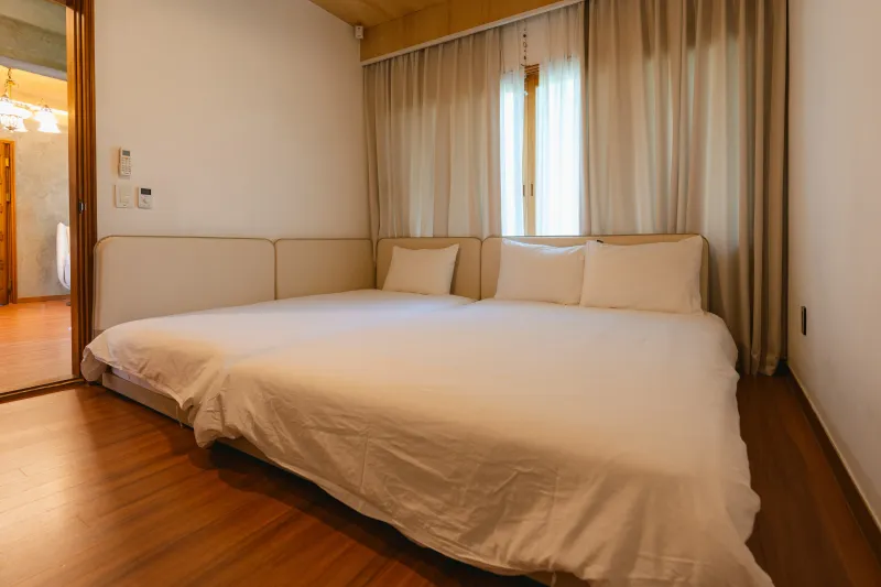 [Aewol, Jeju] Grandmother's Western-style house with a small forest and outdoor bathtub in the village 6