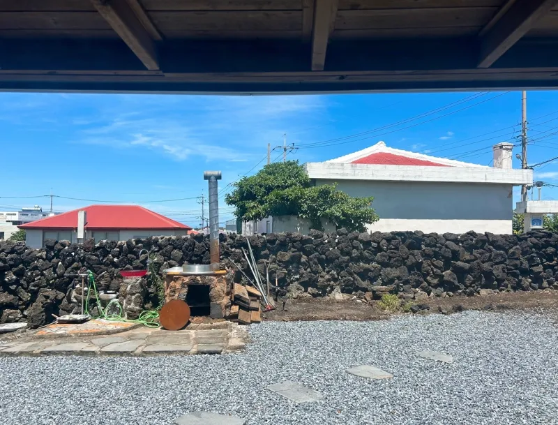 [Gujwa, Jeju] A detached house with the essence of Jeju, embracing the appearance of an old house. 30