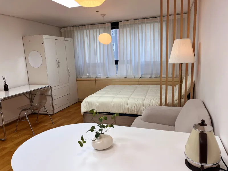 [Dongdaemun, Seoul] 1-minute walk from Hoegi Station! 5G+OTT commute/work from home, fully equipped studio. 4
