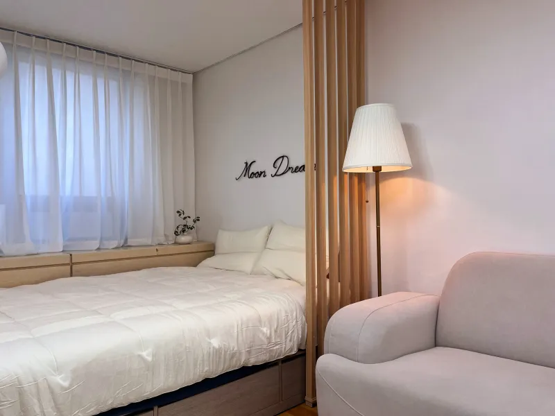 [Dongdaemun, Seoul] 1-minute walk from Hoegi Station! 5G+OTT commute/work from home, fully equipped studio. 5