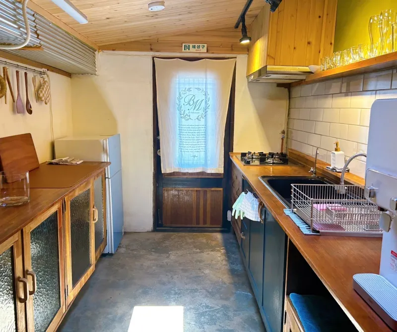 [Gujwa, Jeju] A detached house with the essence of Jeju, embracing the appearance of an old house. 29