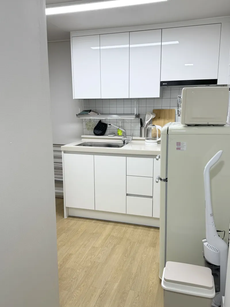 [Dongdaemun, Seoul] Two-room apartment 5 minutes from Sinseoldong Station - Unit 101, adjacent to Jongno, Myeongdong, and Seongsu 15