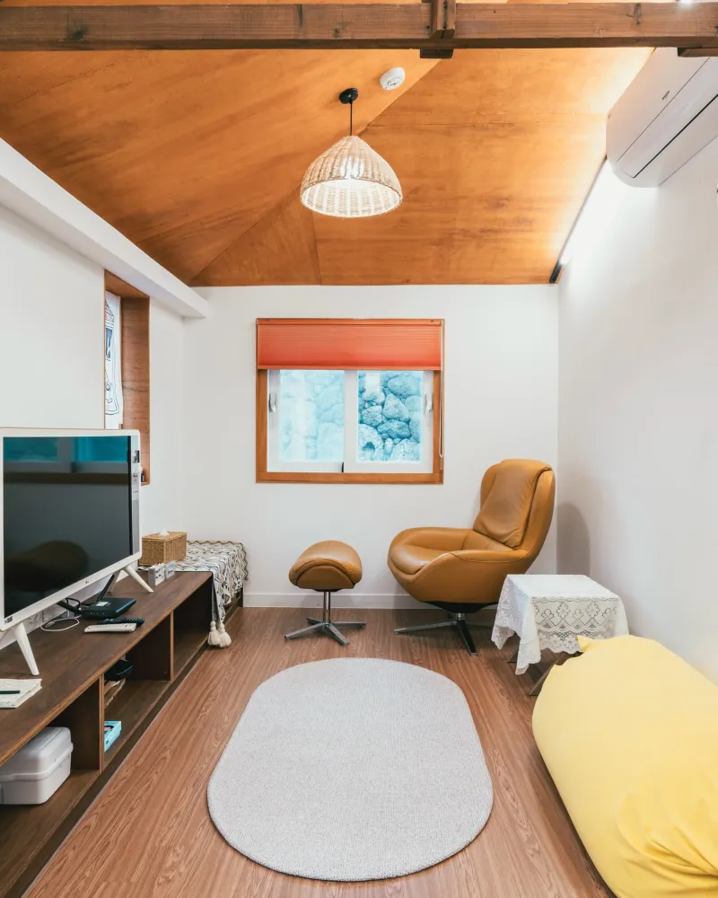 [Hangyeong, Jeju][West Jeju] Pet-friendly, tranquil village stay at Windmill Beach 14