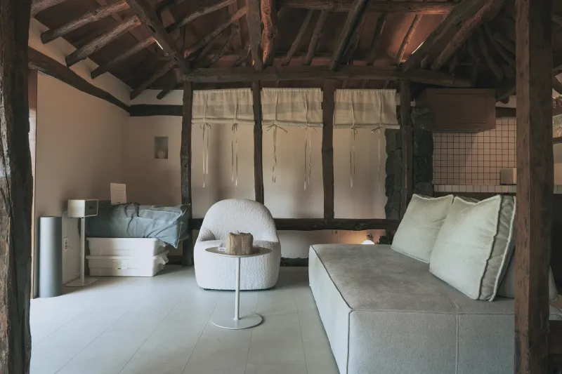 [Hangyeong, Jeju] A detached house made of western sunset, reeds, and Ilum 18