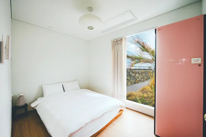 [Hallim, Jeju][West Jeju] A two-story modern house located in front of the Wolyeong-ri beach #Oceanview 2