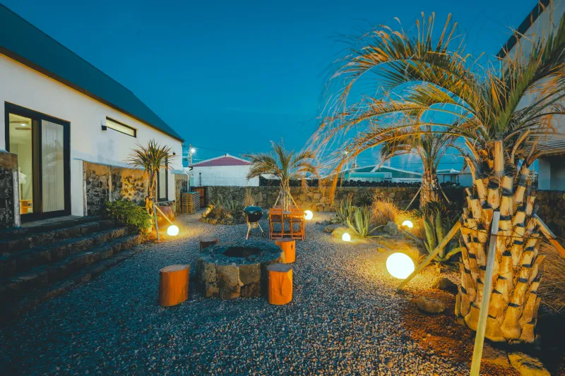 [Hallim, Jeju][West Jeju] A two-story modern house located in front of the Wolyeong-ri beach #Oceanview 25
