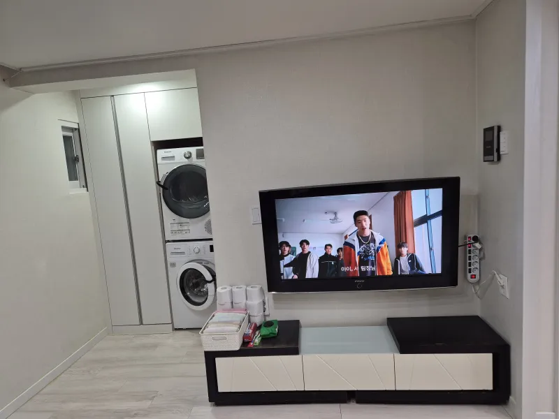 [대전 서구] 실링팬과 햇등 대형tv 퀸침대 #반려동반가능 12