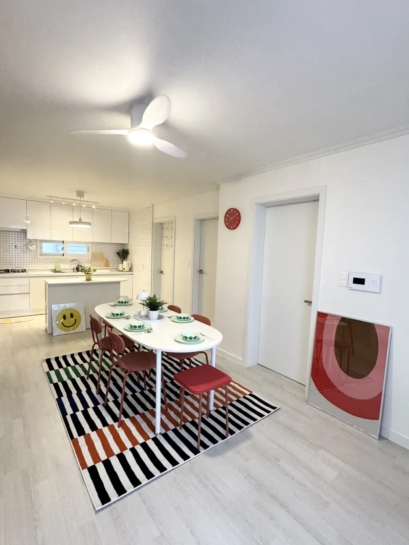 [Mapo, Seoul] Fully furnished 3-room apartment, 1-minute walk from Hapjeong Station 60